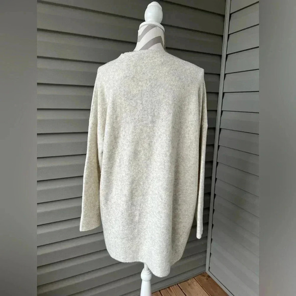 NWT- FRENCH CONNECTION V Neck Wool Blend Sweater Oatmeal Women’s Sz  1XL - Picture 3 of 10